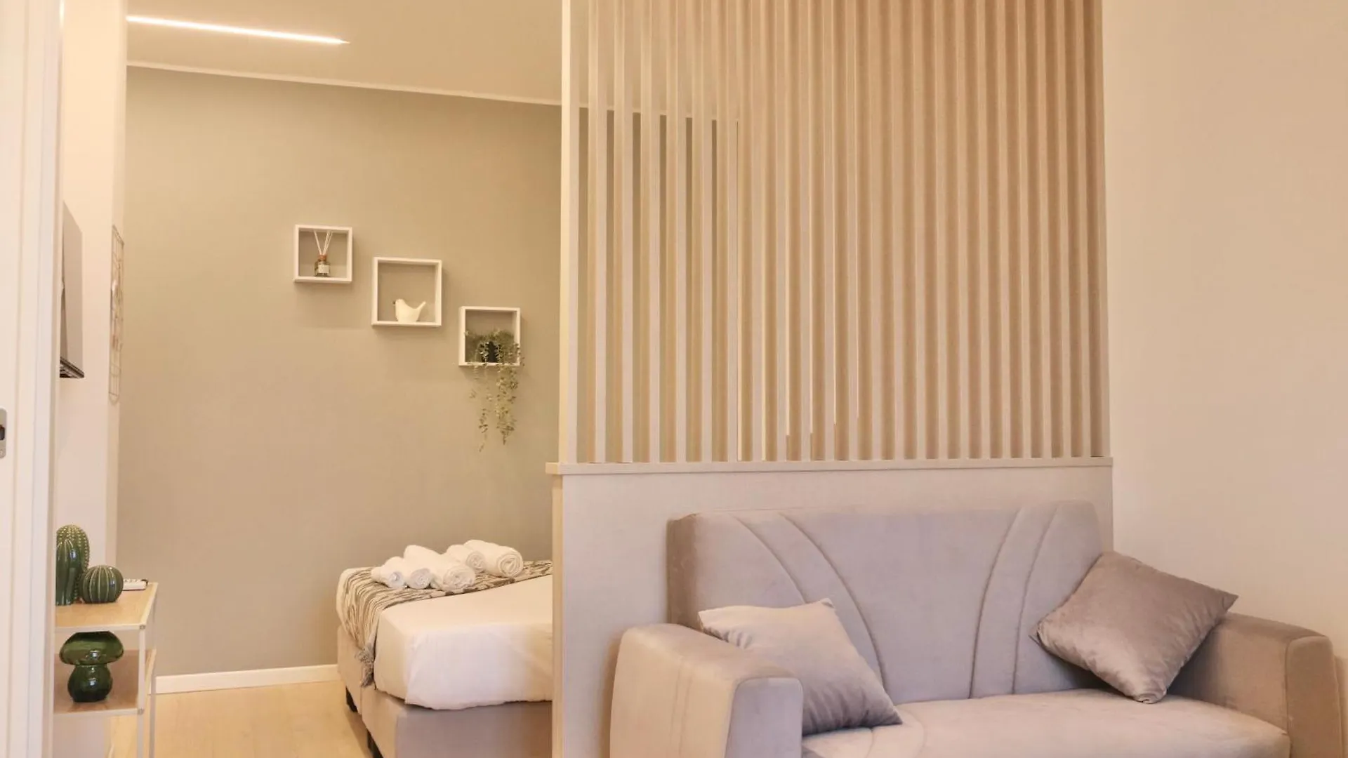 Tiny Attic, Corso Buenosaires, 6Min To Duomo Aparthotel Milano 0*,